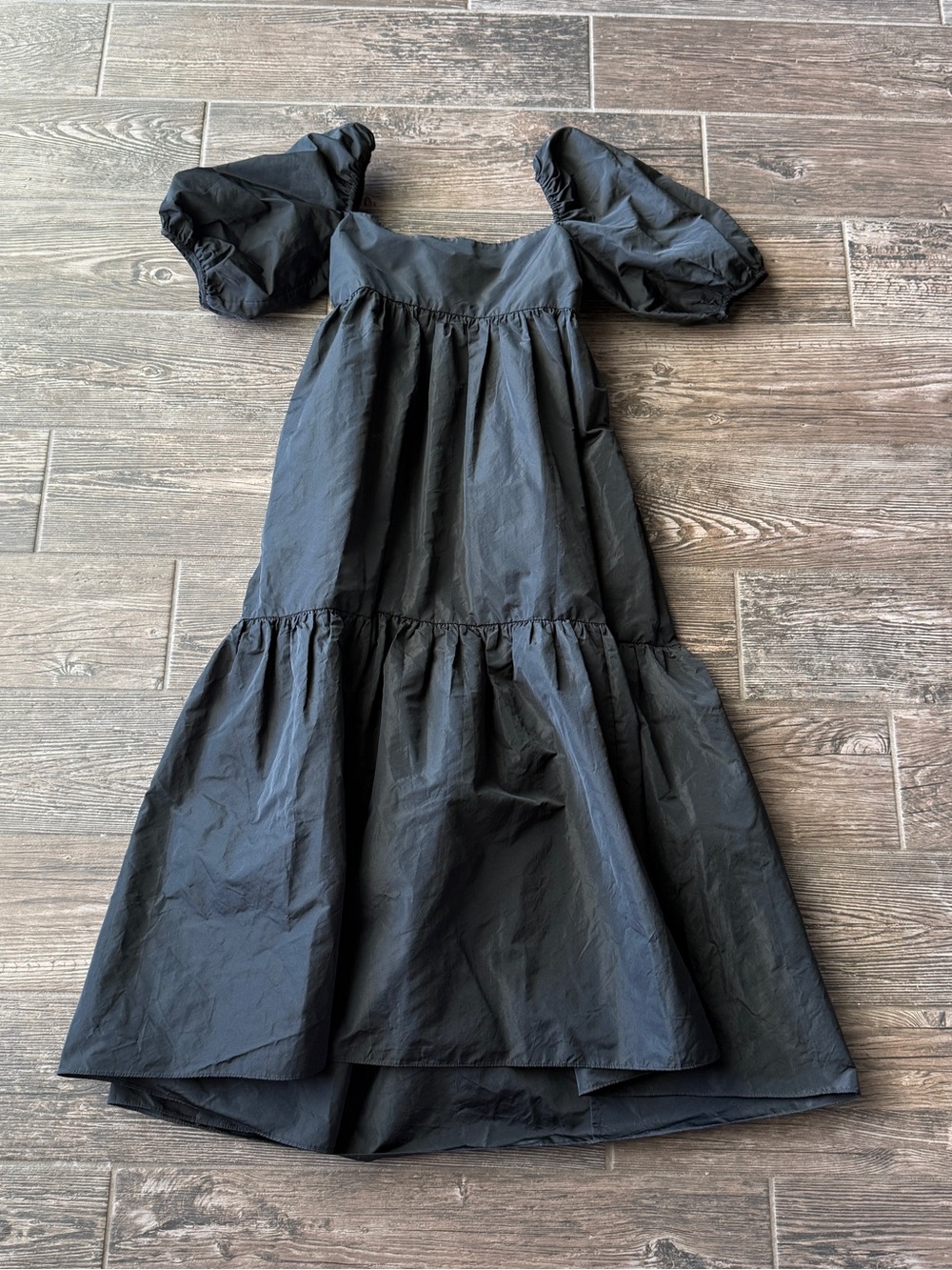 Aritzia Wilfred Babydoll Puff Sleeve Tiered Poplin Tie Back Maxi Dress